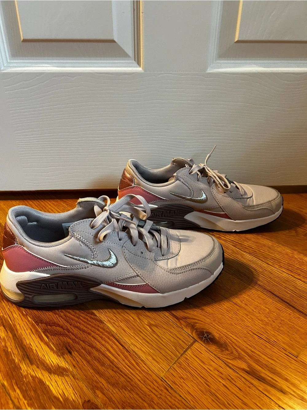 Nike Women's Gray and Mauve Athletic Sneakers - AirMax Trainer